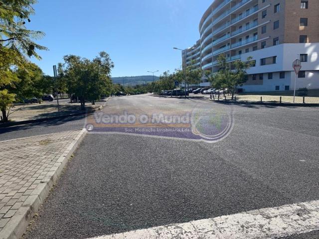 Apartamento T2 em Loures LXLR027