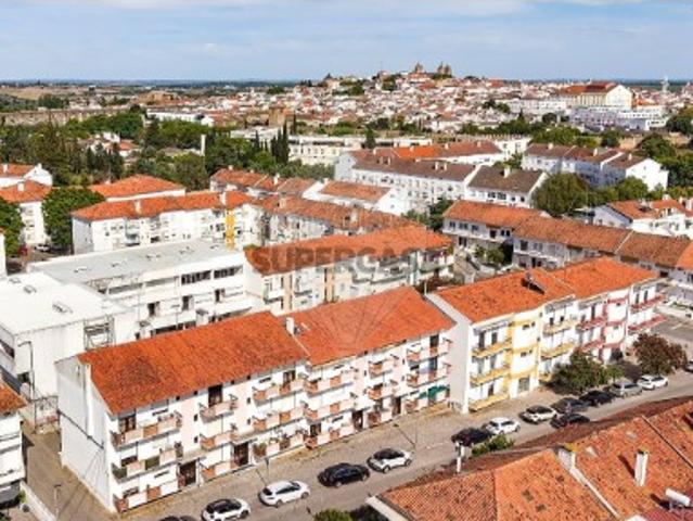 Apartamento T2 em Malagueira e Horta das Figueiras