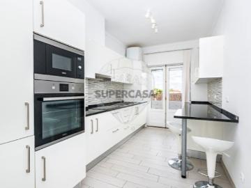 Apartamento T2 em Malagueira e Horta das Figueiras