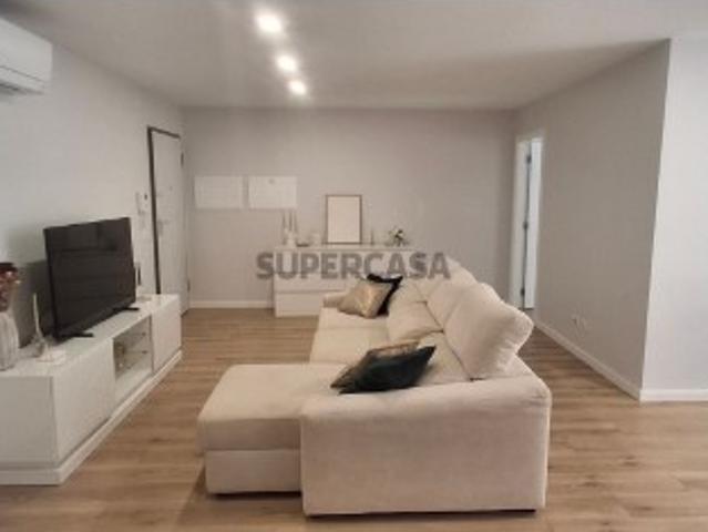 Apartamento T2 em Marrazes e Barosa
