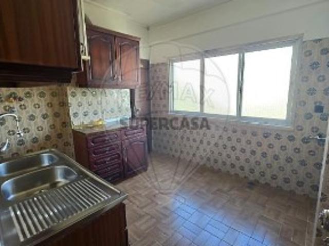 Apartamento T2 em Mina de Água