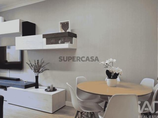 Apartamento T2 em Mina de Água de 54 m²