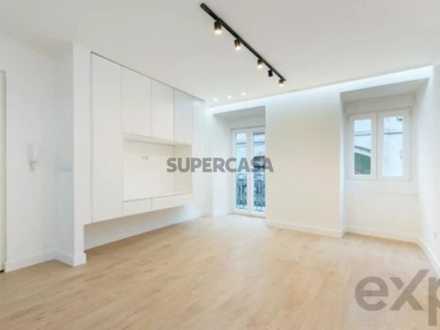 Apartamento T2 em Misericórdia