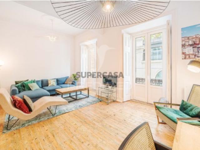 Apartamento T2 em Misericórdia