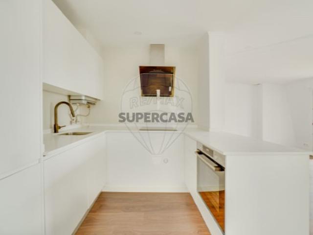 Apartamento T2 em Misericórdia