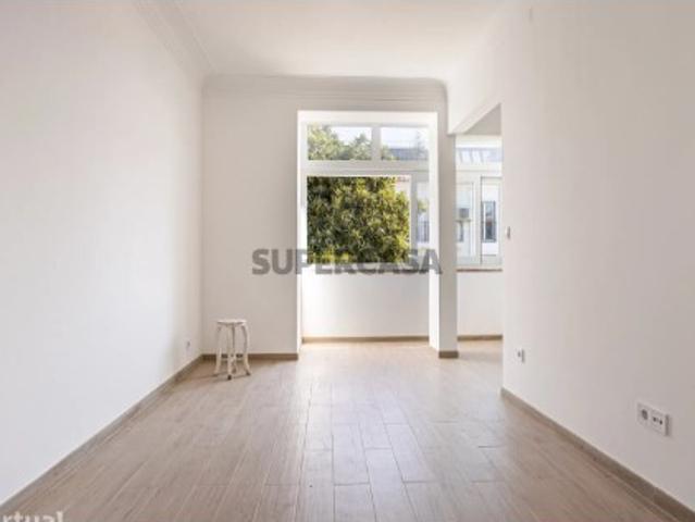 Apartamento T2 em Misericórdia