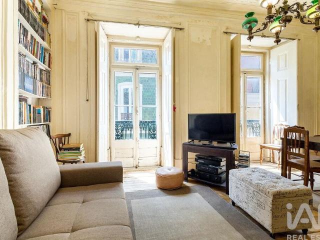 Apartamento T2 em Misericórdia de 57,5 m² 57m² Lisboa