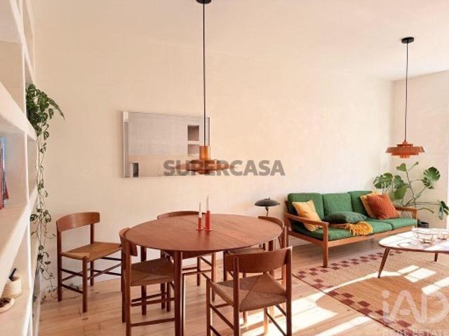 Apartamento T2 em Misericórdia de 62,2 m²