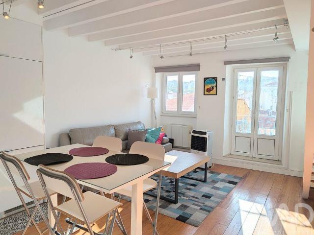 Apartamento T2 em Misericórdia de 76,00 m²