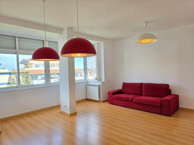 Apartamento T2 em Monte Abraão Queluz 105m² Massamá e Monte Abraão