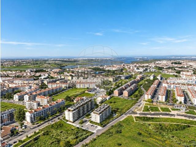 Apartamento T2 em Montijo e Afonsoeiro