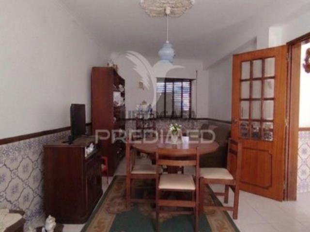 Apartamento T2 em Moita