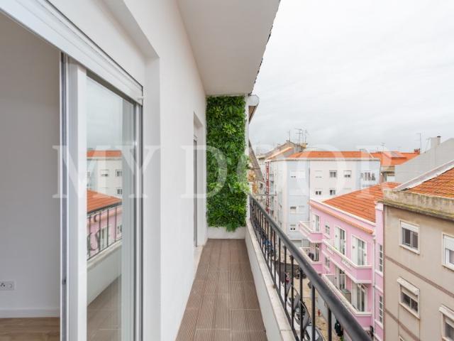 Apartamento T2 em Moscavide Remodelado VARANDA