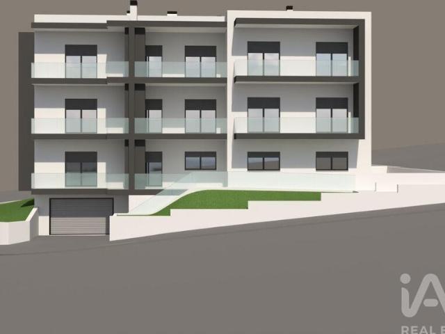 Apartamento T2 em Nogueira do Cravo e Pindelo de 137,00 m² 137m² Milheirós De Poiares