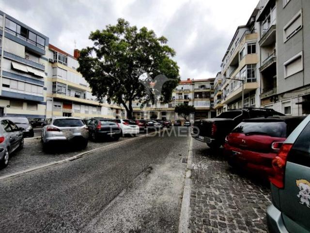 Apartamento T2 em Odivelas