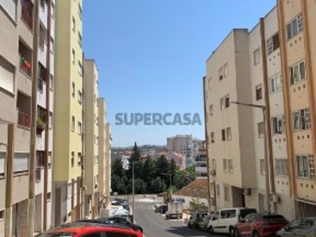 Apartamento T2 em Odivelas