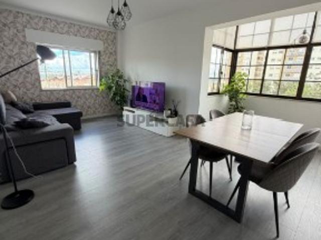 Apartamento T2 em Odivelas