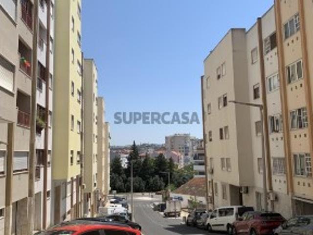 Apartamento T2 em Odivelas