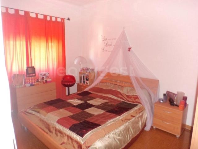 Apartamento T2 em Odivelas Junto ao Metro