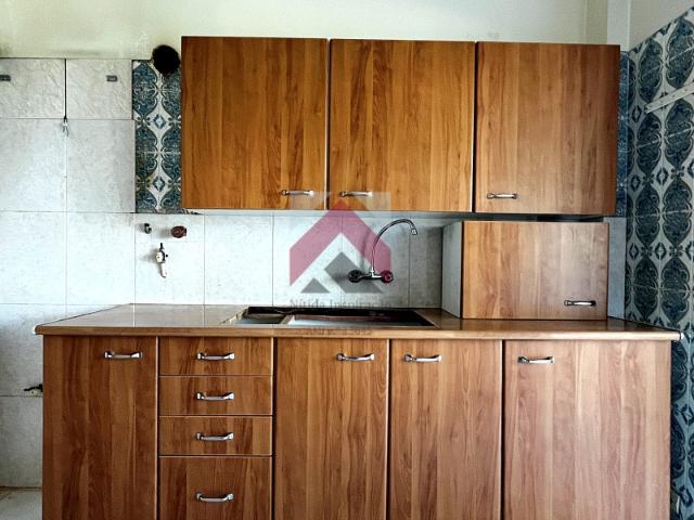 Apartamento T2 em Oeiras | Em remodelação Total + Varanda