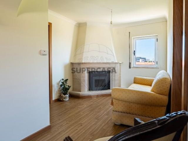 Apartamento T2 em Olivais