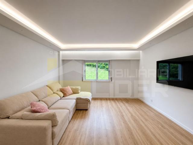 Apartamento T2 em Olival Basto Odivelas