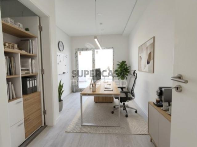 Apartamento T2 em Paio Pires