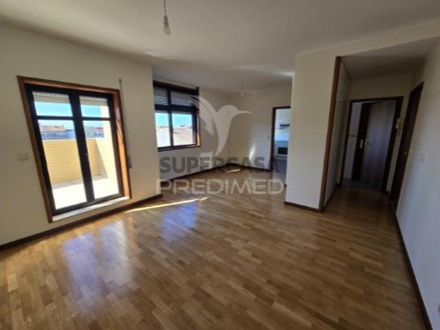 Apartamento T2 em Paranhos
