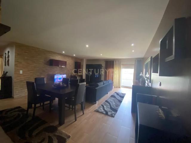 Apartamento T2 em Paredes, Porto