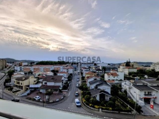 Apartamento T2 em Paredes