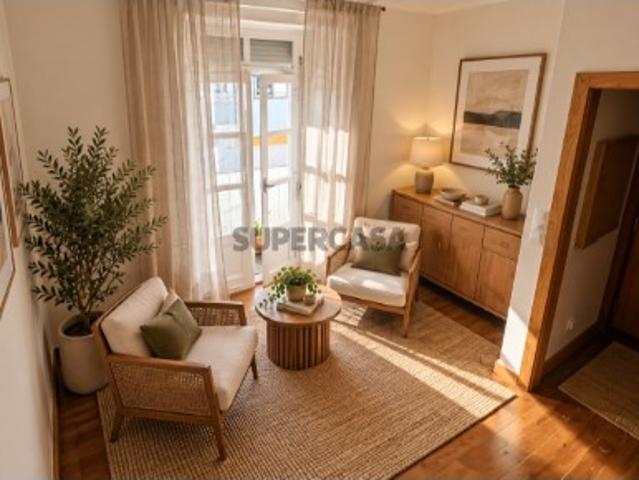 Apartamento T2 em Penha de França