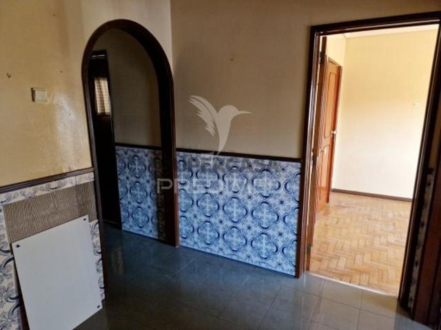Apartamento T2 em Pontinha e Famões