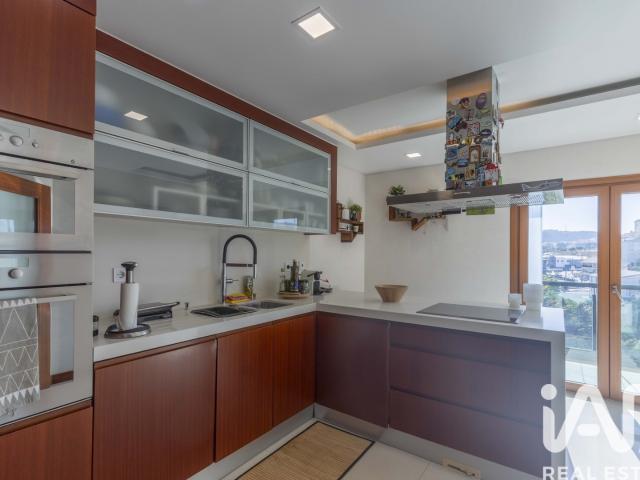 Apartamento T2 em Pontinha e Famões
