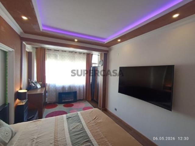 Apartamento T2 em Pontinha e Famões