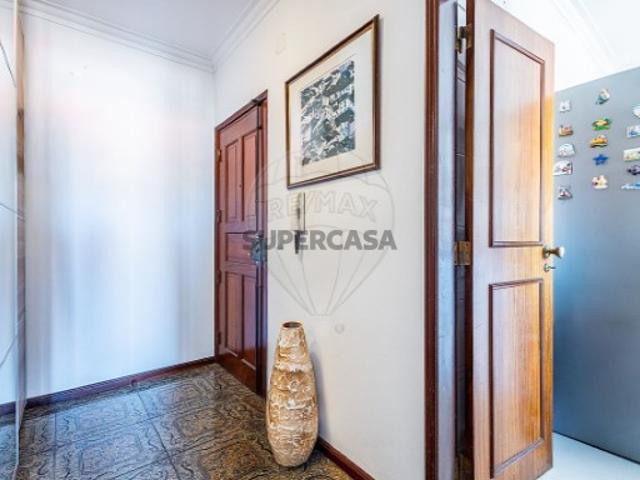 Apartamento T2 em Porto Salvo