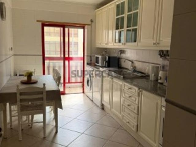 Apartamento T2 em Póvoa de Santa Iria e Forte da Casa