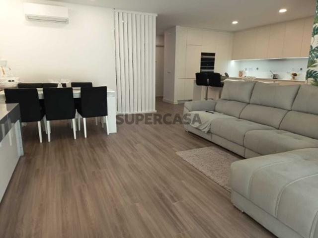 Apartamento T2 em Póvoa de Santa Iria e Forte da Casa