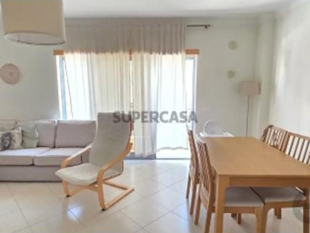 Apartamento T2 em Quelfes