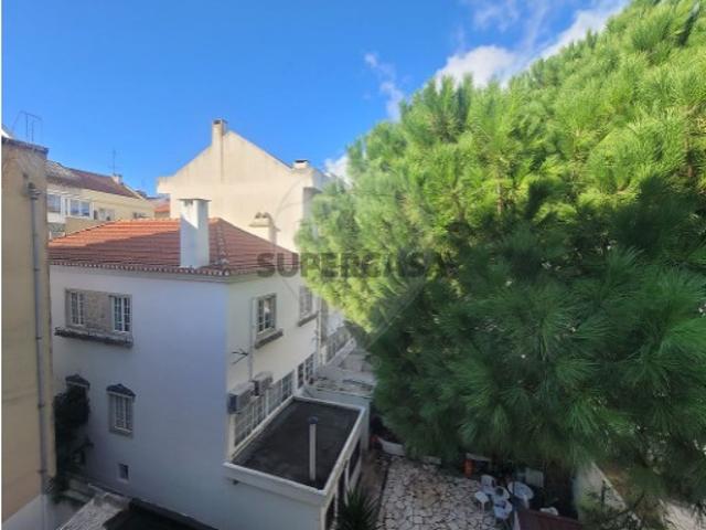 Apartamento T2 em Queluz