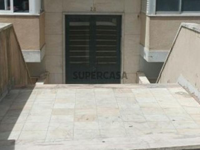 Apartamento T2 em Queluz e Belas de 64 m²