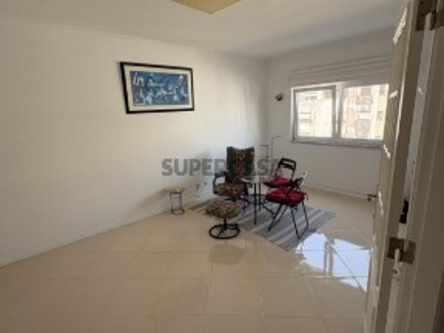 Apartamento T2 em Rio de Mouro