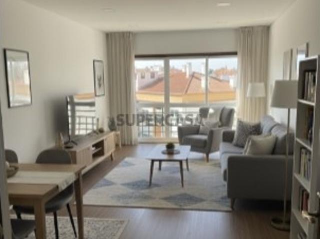 Apartamento T2 em Rio de Mouro