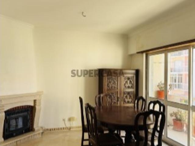 Apartamento T2 em Rio de Mouro