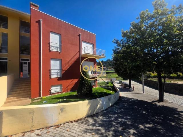 Apartamento T2 em Rio Mau