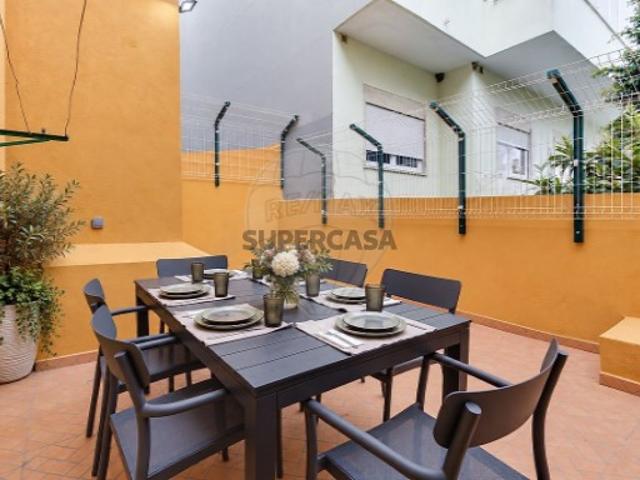 Apartamento T2 em São Domingos de Benfica