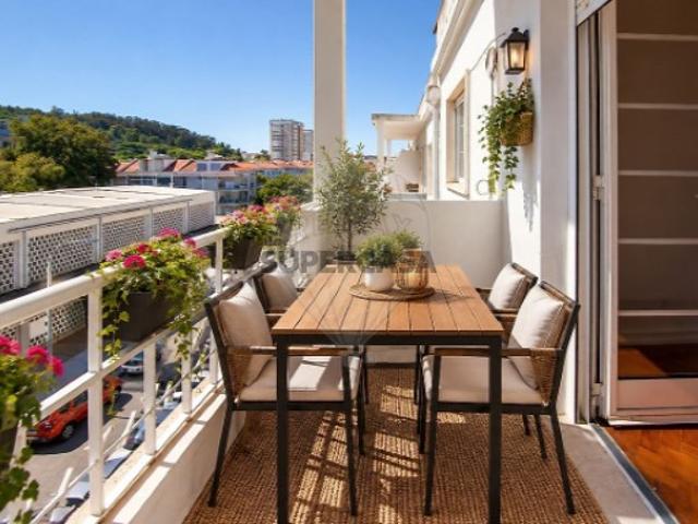 Apartamento T2 em São Domingos de Benfica