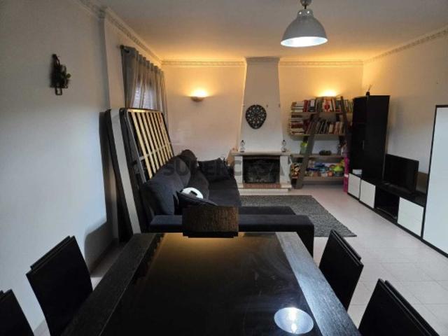 Apartamento T2 em São João Baptista e Santa Maria dos Olivais