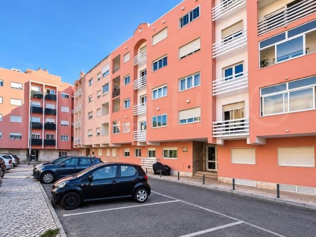 Apartamento T2 em São Marcos com arrecadação
