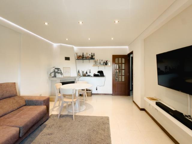Apartamento T2 em São Marcos com Garagem