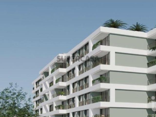 Apartamento T2 em São Martinho de 104,00 m²